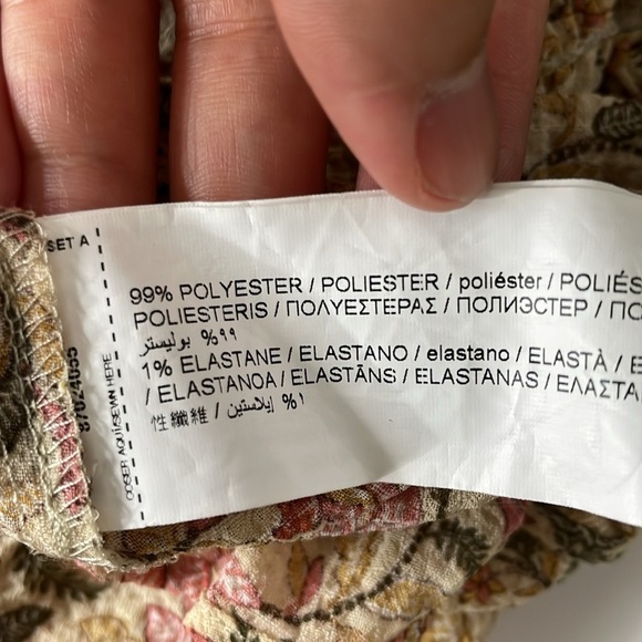 MNG floral 3/4 sleeve blouse size 2 - Picture 5 of 5